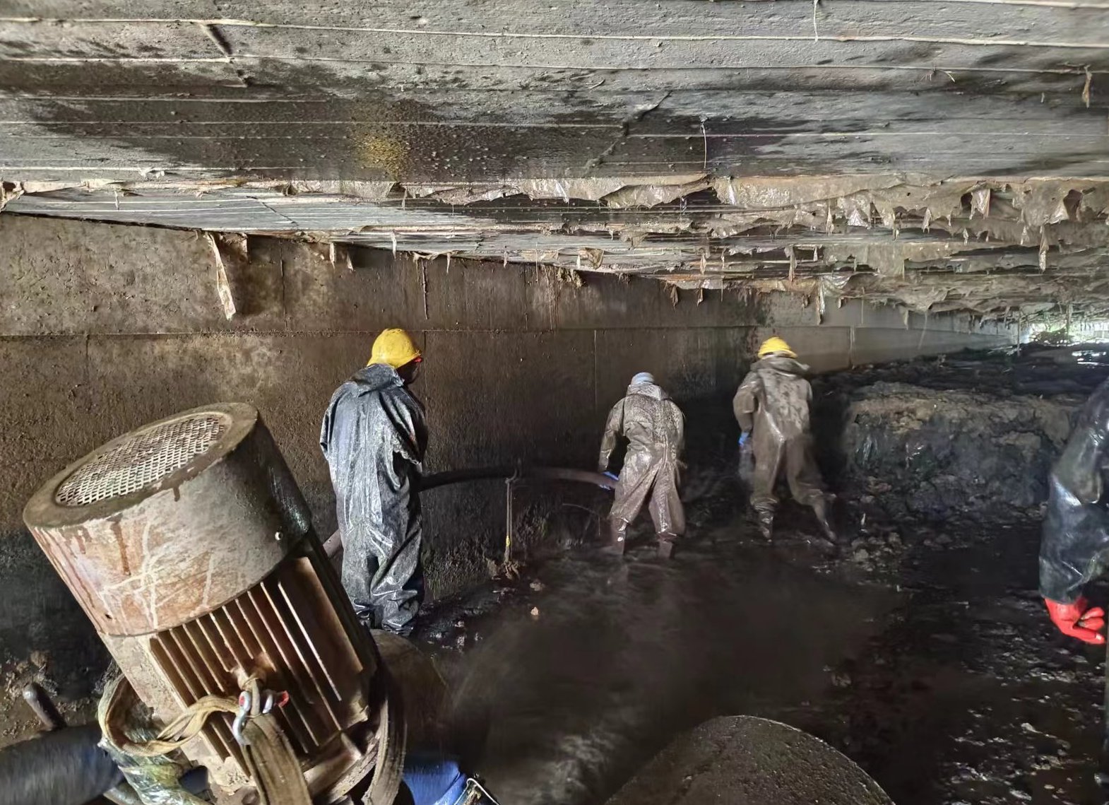 黄石工业园厂区雨水管网破损修补纪实：一场与地下暗涌的较量