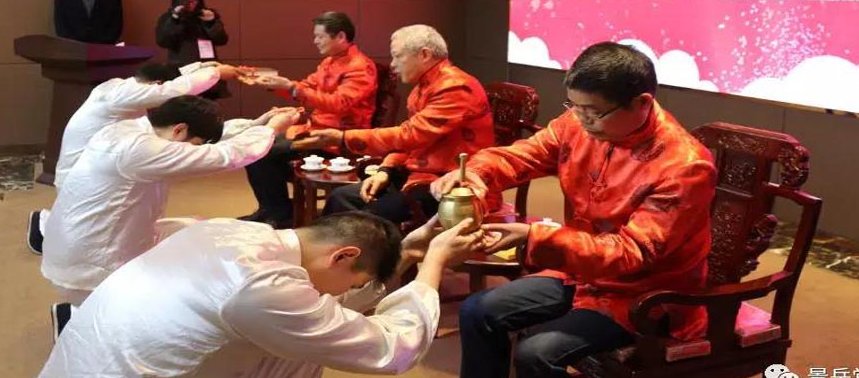 鄂州疏通行业老师傅三十年:暴雨夜抢修背后,那些没人告诉你的管道真相